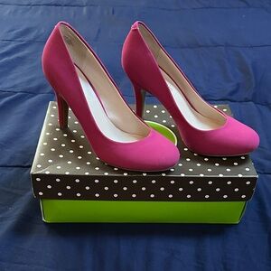 Kelly & Katie Fuchsia Heels